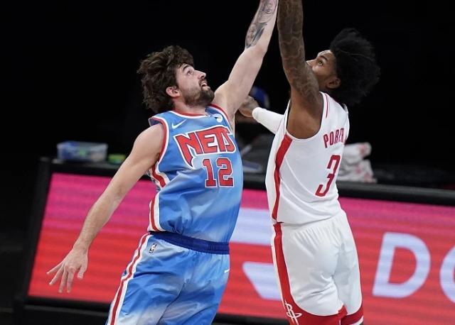 乐鱼电竞官网-单节让火箭队拿到42分！防守问题仍然困扰篮网