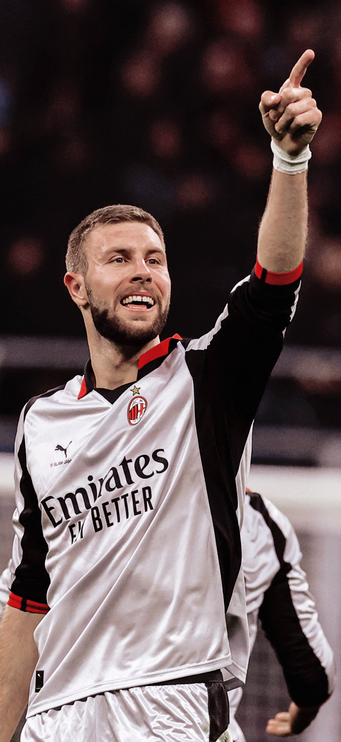 乐鱼电竞-帕夫洛维奇分享米兰主题手机壁纸|AC米兰|拉扎尔-帕夫洛维奇|ac米兰_新浪体育_新浪新闻